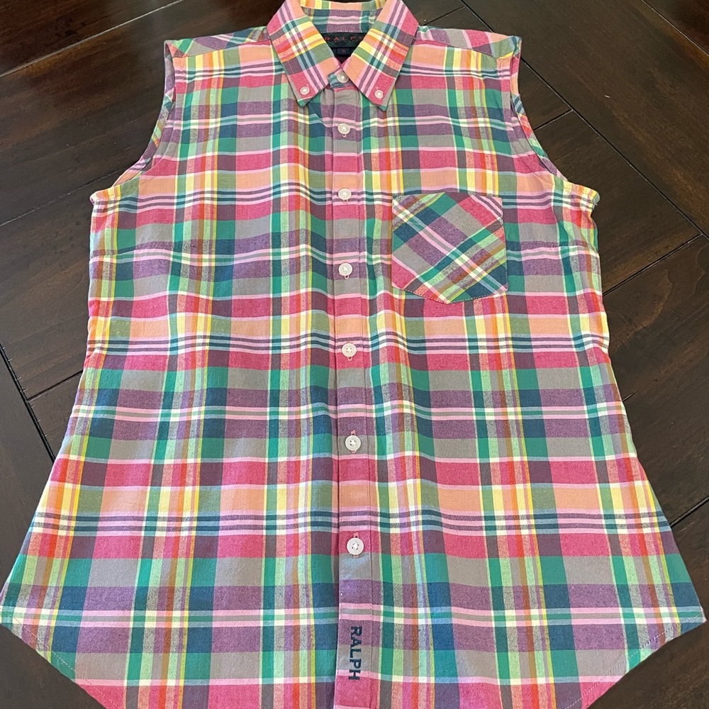 Ralph Lauren Women’s sleeveless Button Down